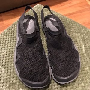 Black Iconic CROCS Men’s 8